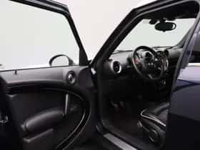 MINI Countryman (2012) thumbnail 4