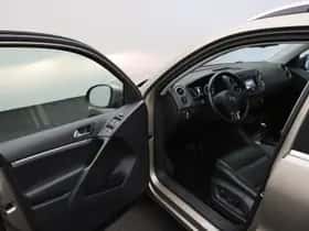 Volkswagen Tiguan (2015) thumbnail 12