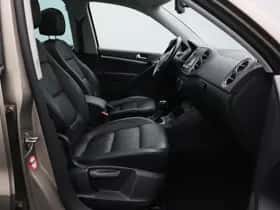 Volkswagen Tiguan (2015) thumbnail 16