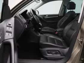 Volkswagen Tiguan (2015) thumbnail 3