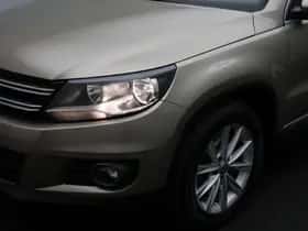 Volkswagen Tiguan (2015) thumbnail 22
