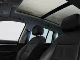 Volkswagen Tiguan (2015) thumbnail 24