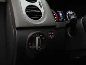 Volkswagen Tiguan (2015) thumbnail 27