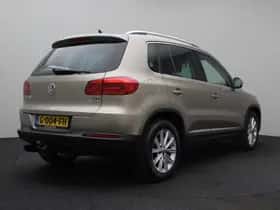 Volkswagen Tiguan (2015) thumbnail 4