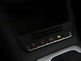 Volkswagen Tiguan (2015) thumbnail 31