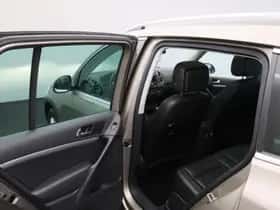 Volkswagen Tiguan (2015) thumbnail 5