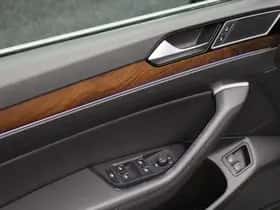 Volkswagen Passat (2016) thumbnail 20