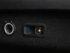 Volkswagen Passat (2016) thumbnail 39