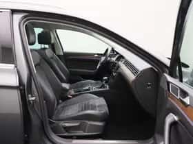 Volkswagen Passat (2016) thumbnail 5