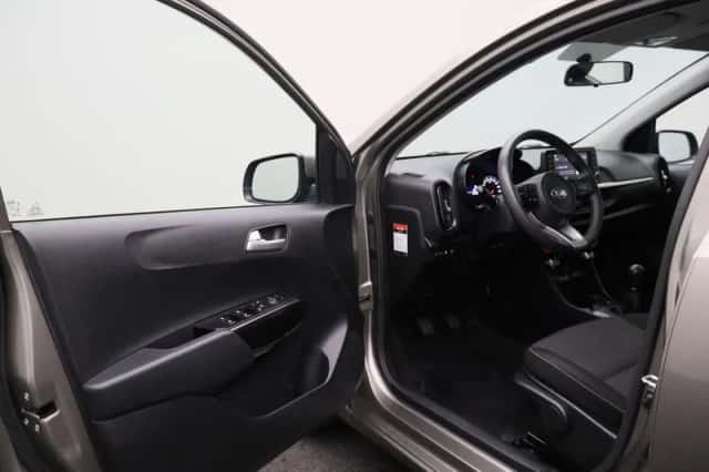 Kia Picanto (2017) thumbnail 5