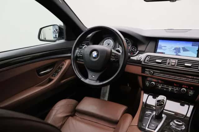 BMW 5-Serie (2012) thumbnail 2
