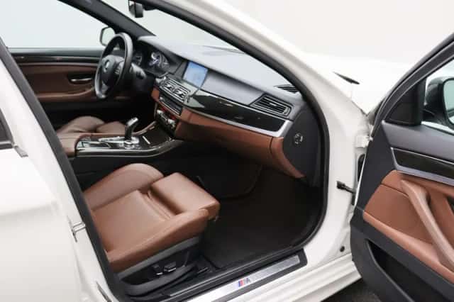 BMW 5-Serie (2012) thumbnail 3