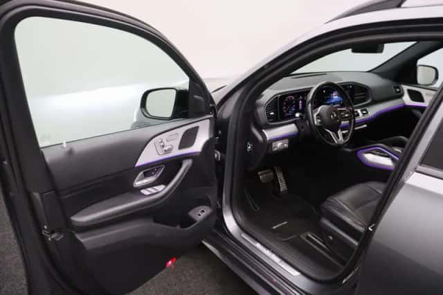Mercedes-Benz GLE (2023) thumbnail 2