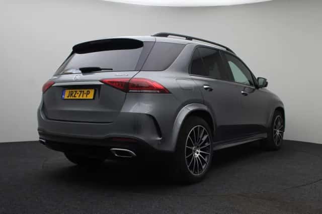 Mercedes-Benz GLE (2023) thumbnail 3