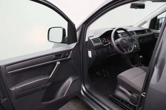 Volkswagen Caddy (2019) thumbnail 4
