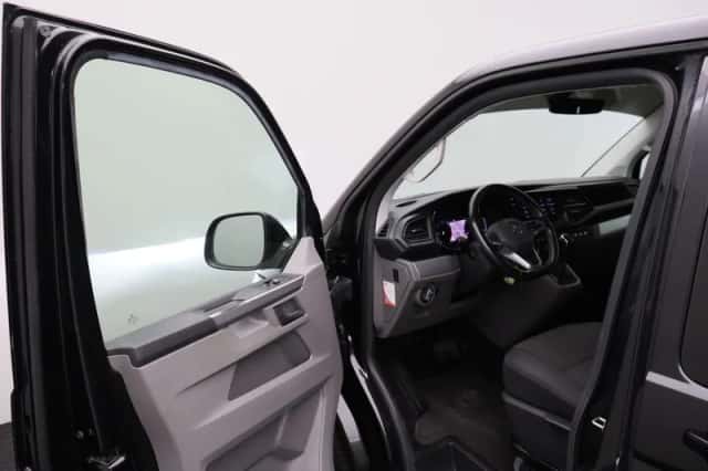 Volkswagen Transporter (2020) thumbnail 4