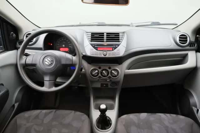 Suzuki Alto (2010) thumbnail 4