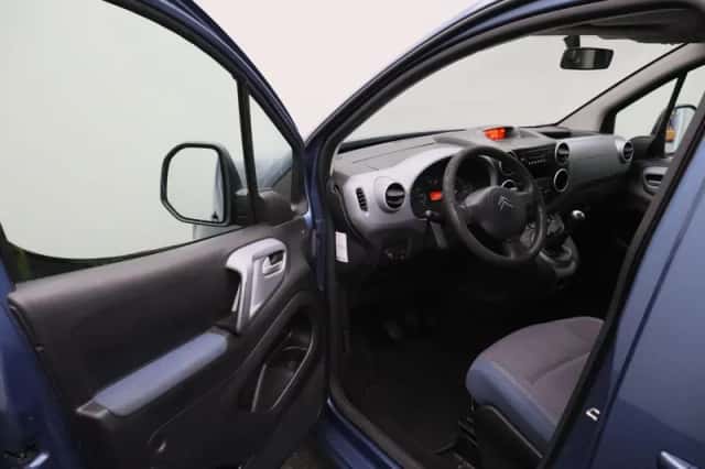 Citroën Berlingo (2011) thumbnail 4