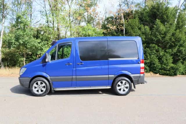Mercedes-Benz Sprinter (2012) thumbnail 3