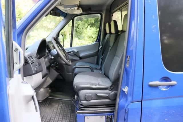 Mercedes-Benz Sprinter (2012) thumbnail 4