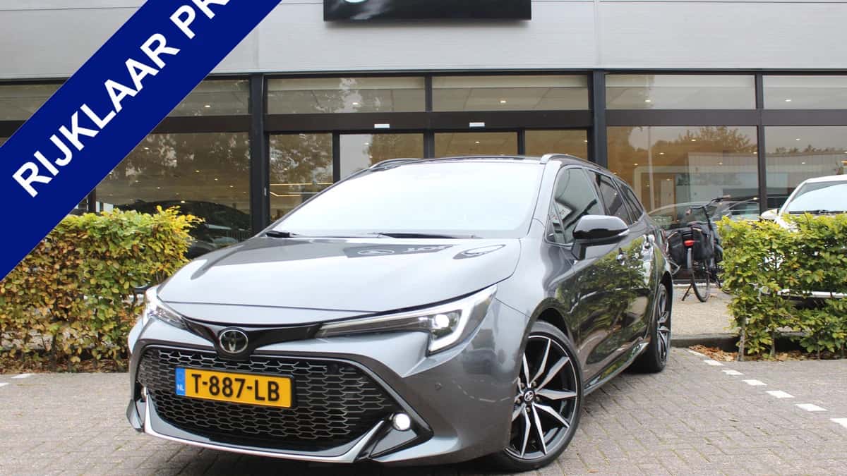 Toyota Corolla (2023) — foto 1