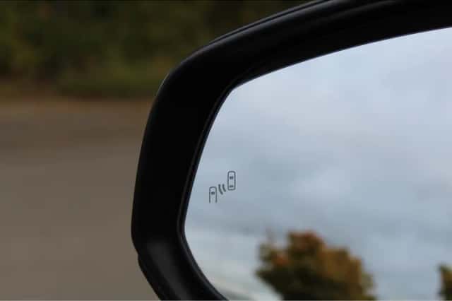 Toyota Corolla (2024) thumbnail 4