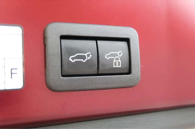Toyota Corolla (2024) thumbnail 9