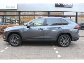 Toyota RAV4 (2022) thumbnail 2