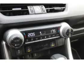 Toyota RAV4 (2022) thumbnail 17