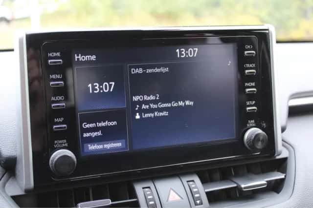 Toyota RAV4 (2022) thumbnail 18
