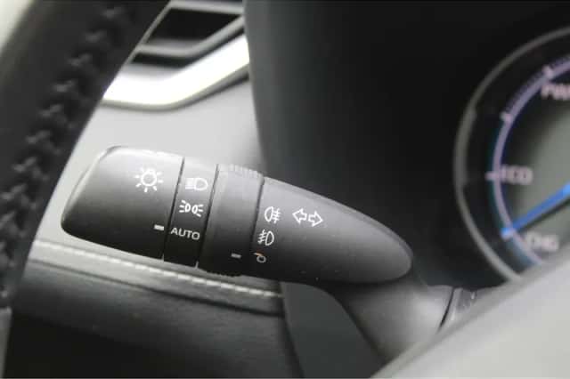 Toyota RAV4 (2022) thumbnail 25