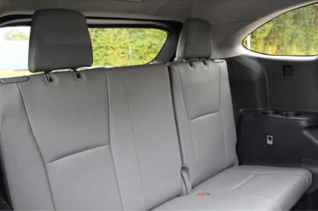 Toyota Highlander (2024) thumbnail 20