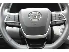 Toyota Highlander (2024) thumbnail 25