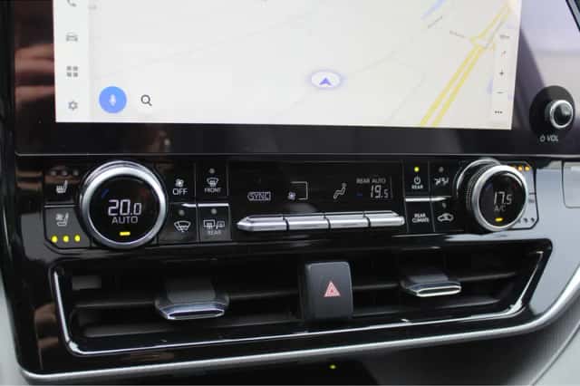Toyota Highlander (2024) thumbnail 28