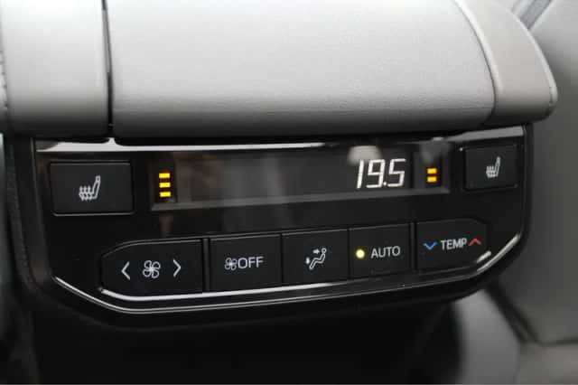 Toyota Highlander (2024) thumbnail 30