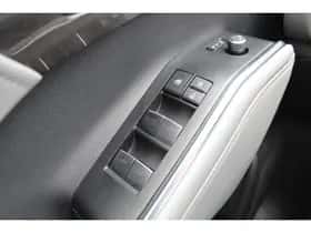 Toyota Highlander (2024) thumbnail 32