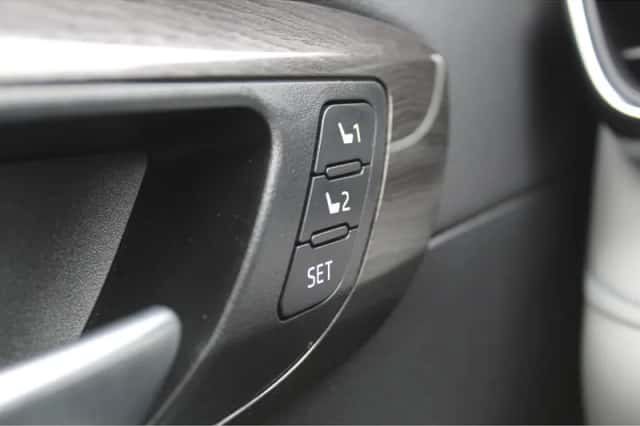 Toyota Highlander (2024) thumbnail 33