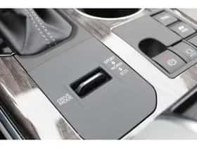 Toyota Highlander (2024) thumbnail 38
