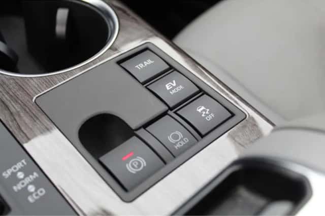 Toyota Highlander (2024) thumbnail 39