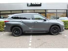 Toyota Highlander (2024) thumbnail 7