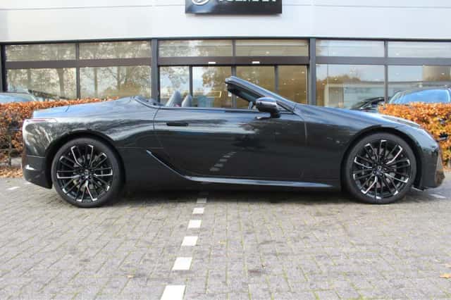 Lexus LC (2023) thumbnail 11