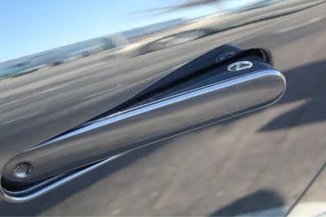 Lexus LC (2023) thumbnail 26