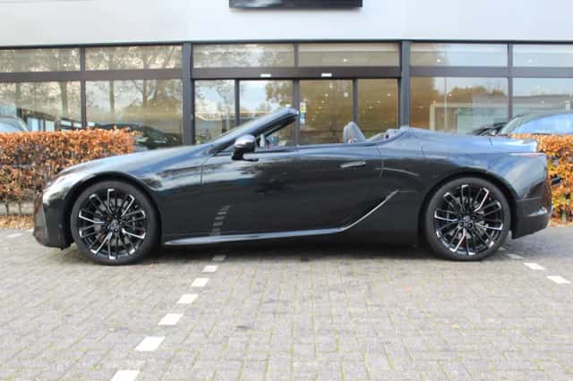 Lexus LC (2023) thumbnail 7