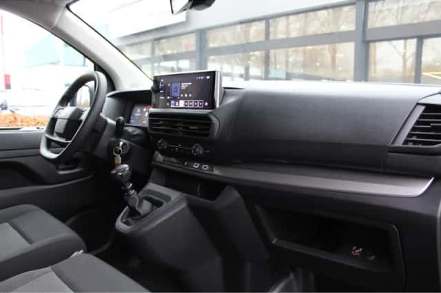 Toyota Proace (2024) thumbnail 4