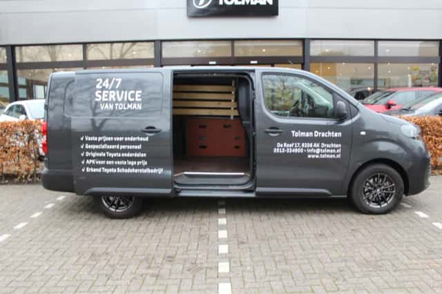 Toyota Proace (2024) thumbnail 8