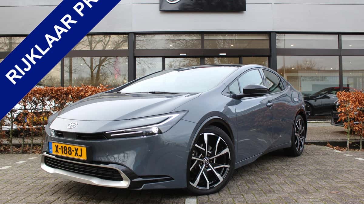 Toyota Prius (2024) — foto 1