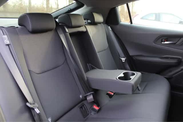 Toyota Prius (2024) thumbnail 15