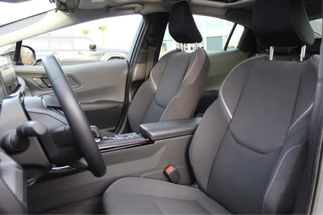 Toyota Prius (2024) thumbnail 8