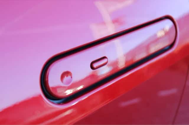 Toyota C-HR (2024) thumbnail 3