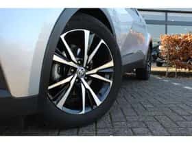 Toyota C-HR (2024) thumbnail 15